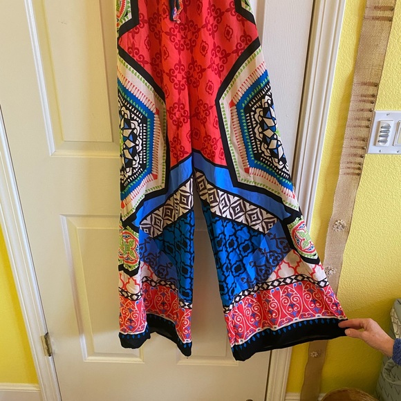 Patterned Jumpsuit - Picture 8 of 9